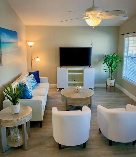 Holiday home Adorable Beach Bungalow , Just Steps Away! Panama City Beach United States