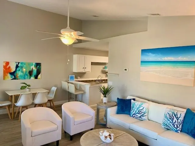 Adorable Beach Bungalow , Just Steps Away! Panama City Beach 0*,